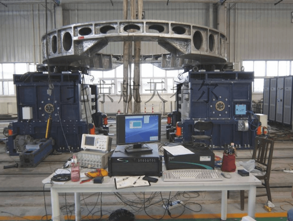 航天希爾在大型振動(dòng)臺(tái)上的試驗(yàn)案例、場(chǎng)景